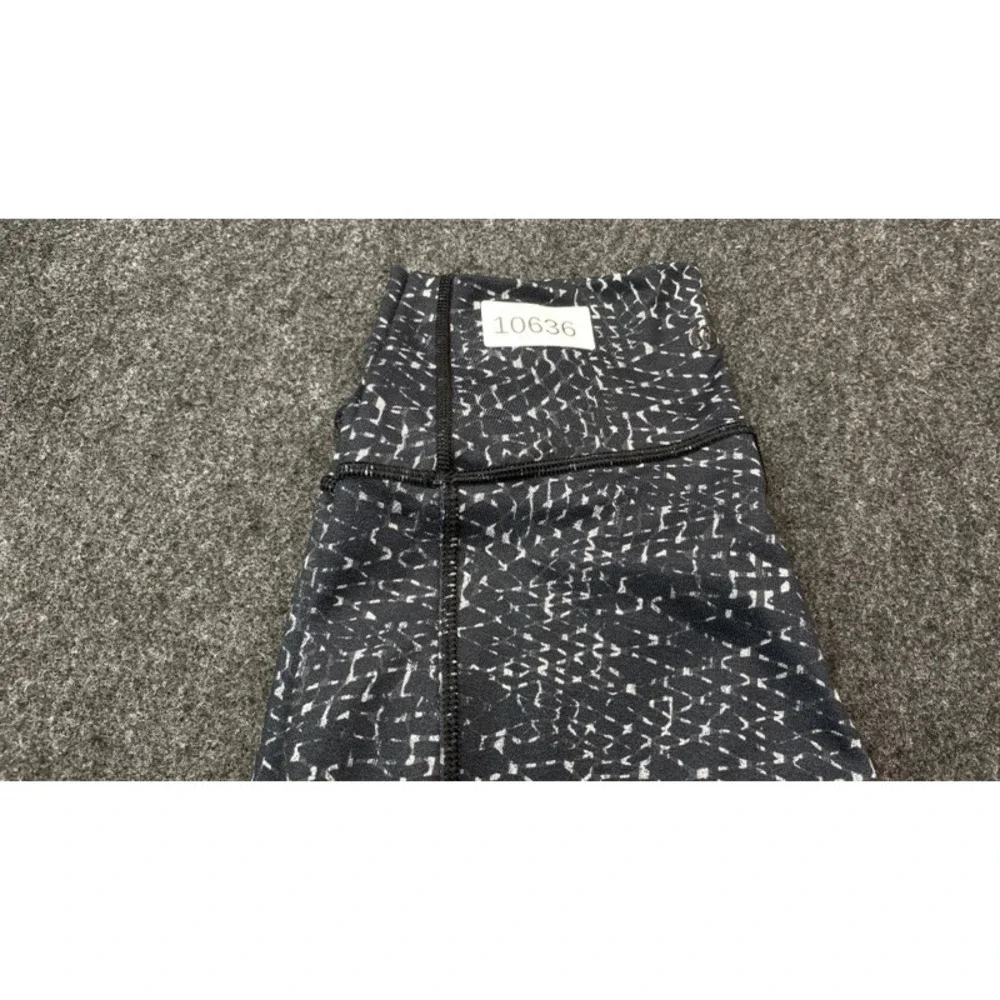 Lululemon Leggings Women 4 Black White Lattice Hem High Rise Crop Activewear